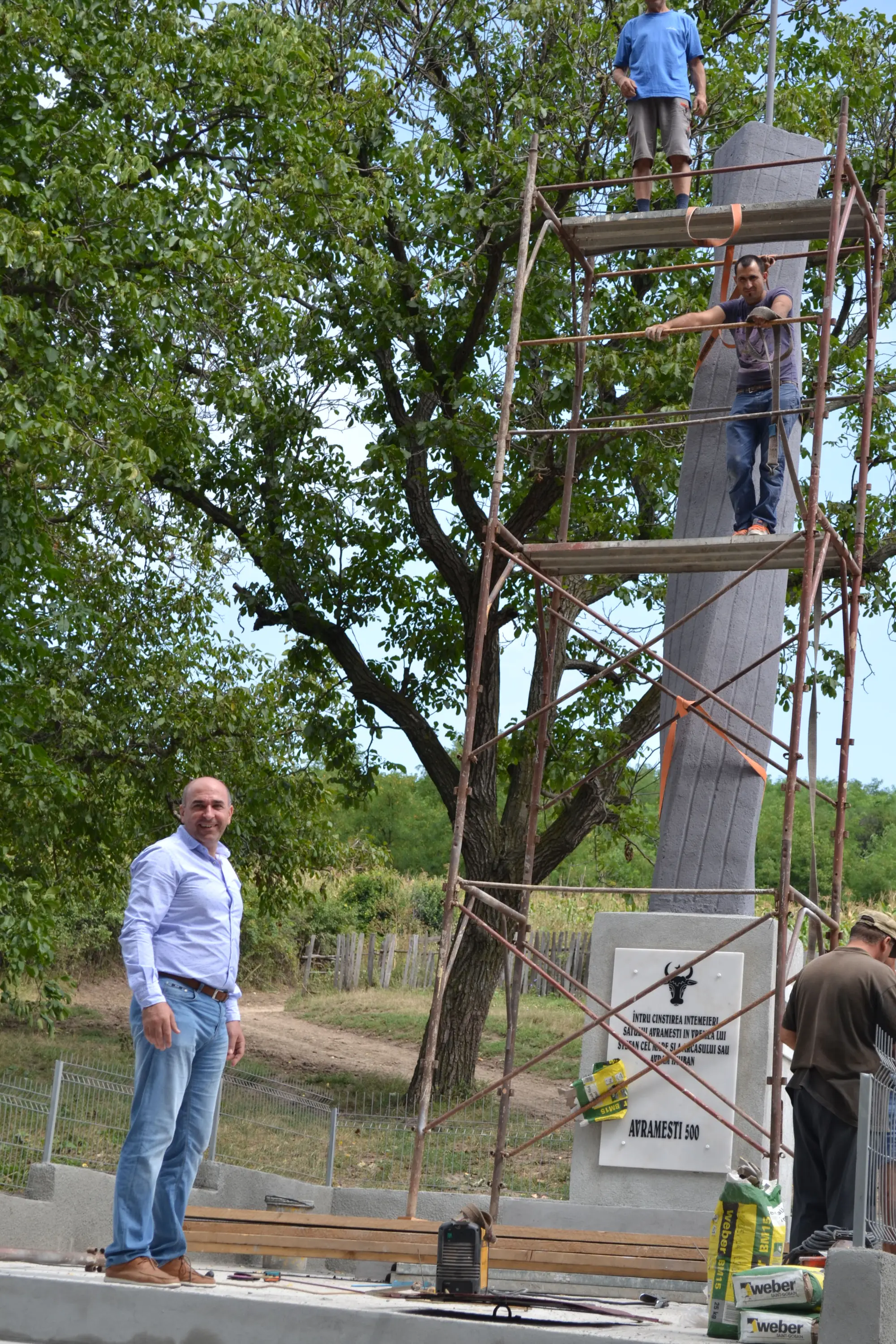 Renovare Monumentul Eroilor Avramesti